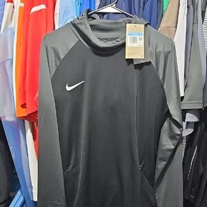 Nike Women's Size M Two-Tone Black and Gray Pullover